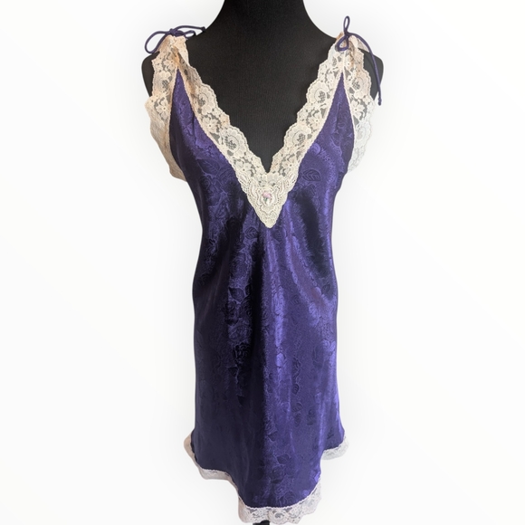 Vintage Lace Purple Slip Dress - Picture 6 of 6